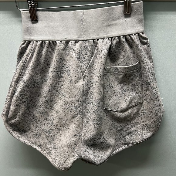 Gymshark Chalk Sweat Shorts - Picture 3 of 5